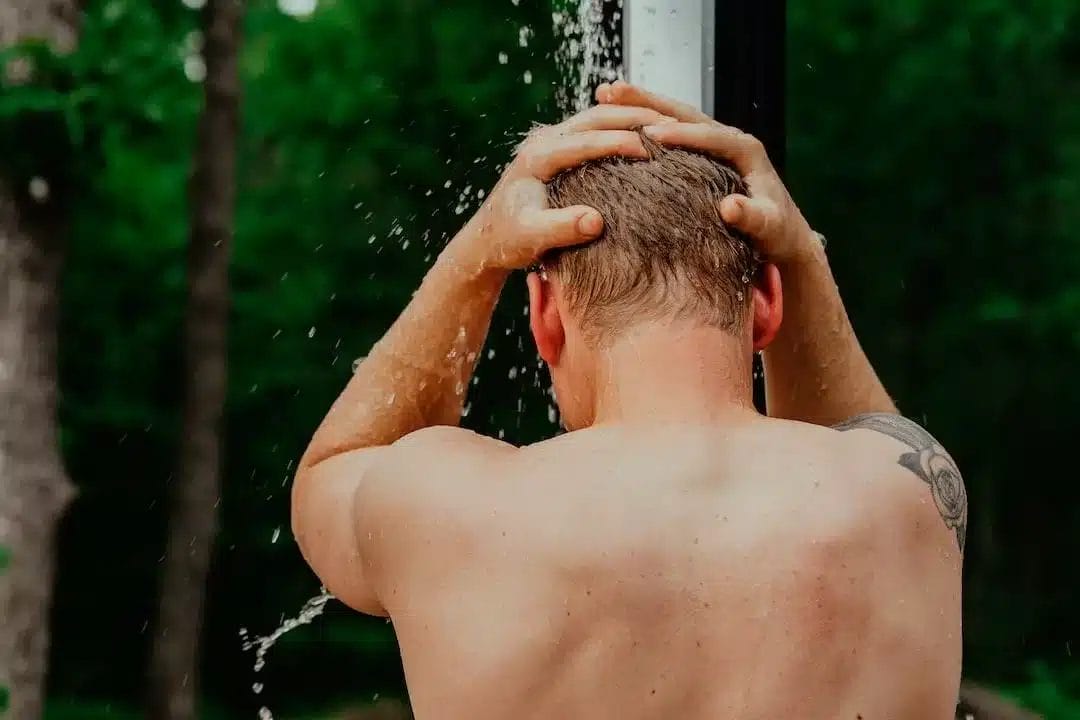 how do water heaters work